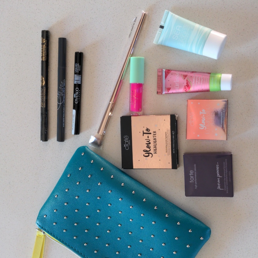 Now w MORE! Ipsy Glam Bag Beauty bundle- 12 Items  Tarte, Kiehl's, Purlisse